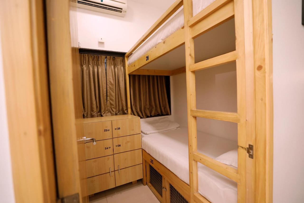 Nap Manor Hostels Mumbai Exterior photo